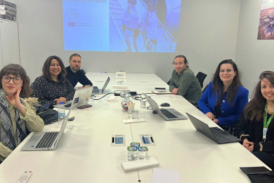 INCLAVI project members meet in Turkey.